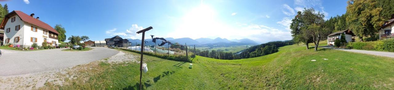 Apartmán Schlaferhof - Urlaub Am Bauernhof Fresach Exteriér fotografie